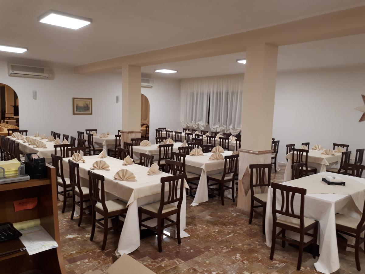 La Collinetta Sas Hotel Montazzoli Kültér fotó